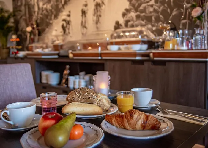 Отель Hulsman 3*